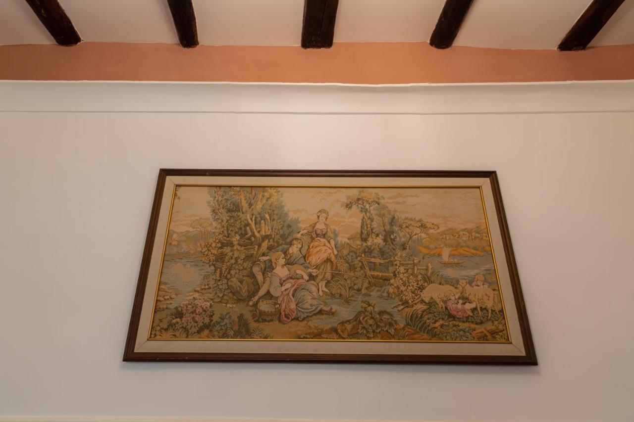 Domus Annabella Apartment Napoli Bagian luar foto