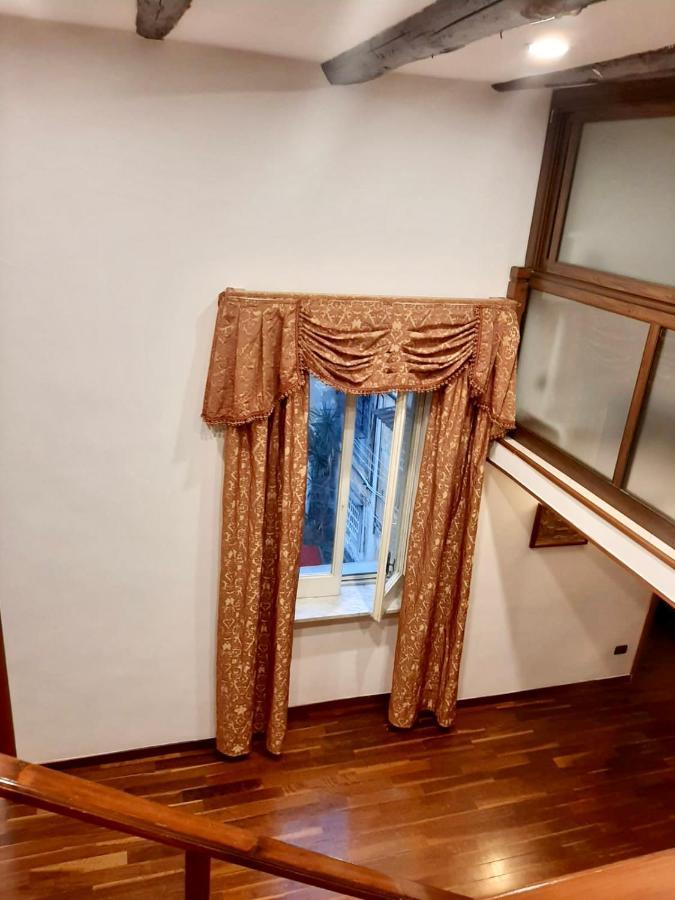 Domus Annabella Apartment Napoli Bagian luar foto